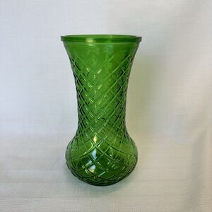 VINTAGE HOOSIER Green Diamond Patterned‎ Glass Vase #4086